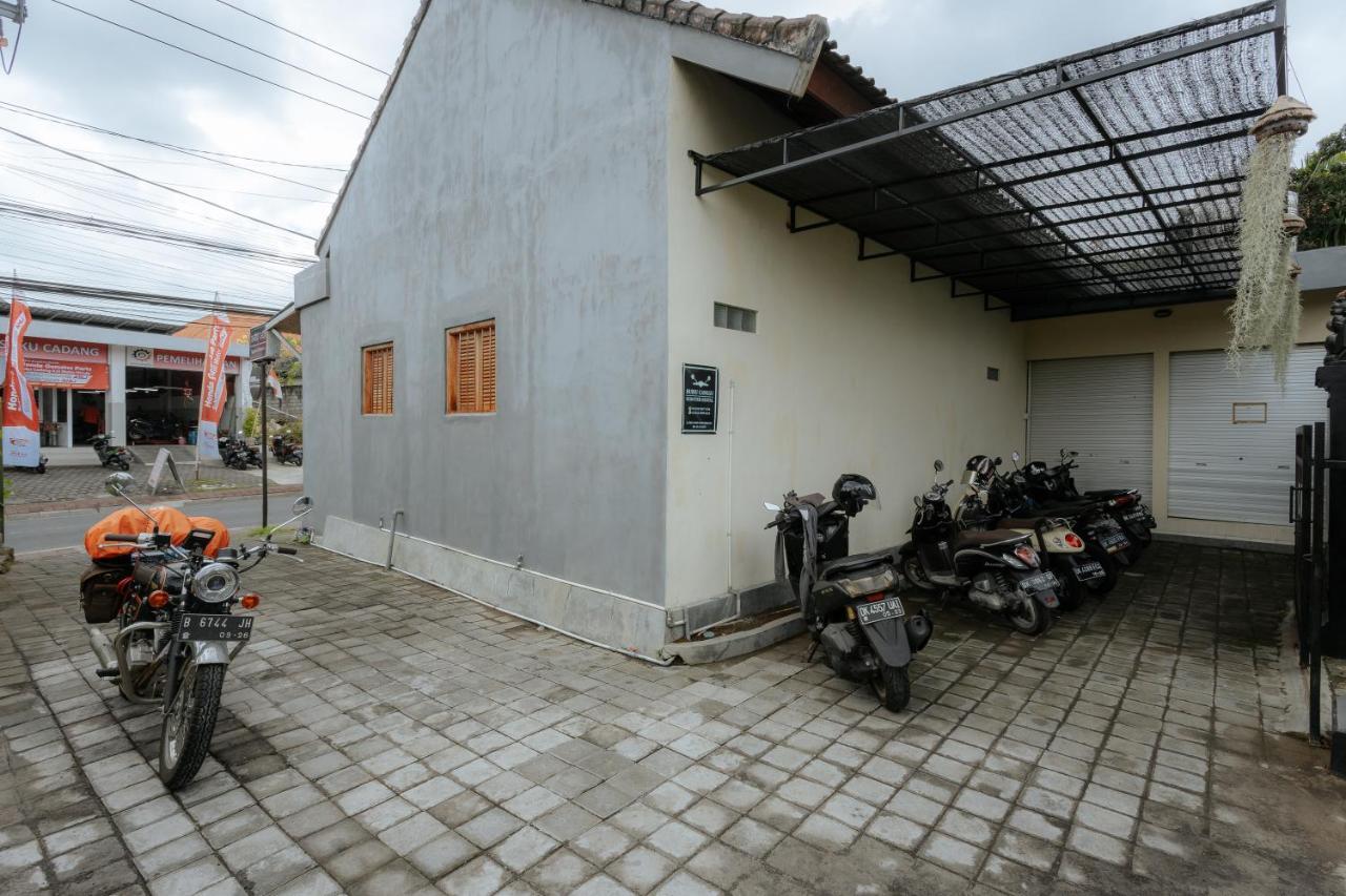 Bubu Canggu Guesthouse Exterior photo