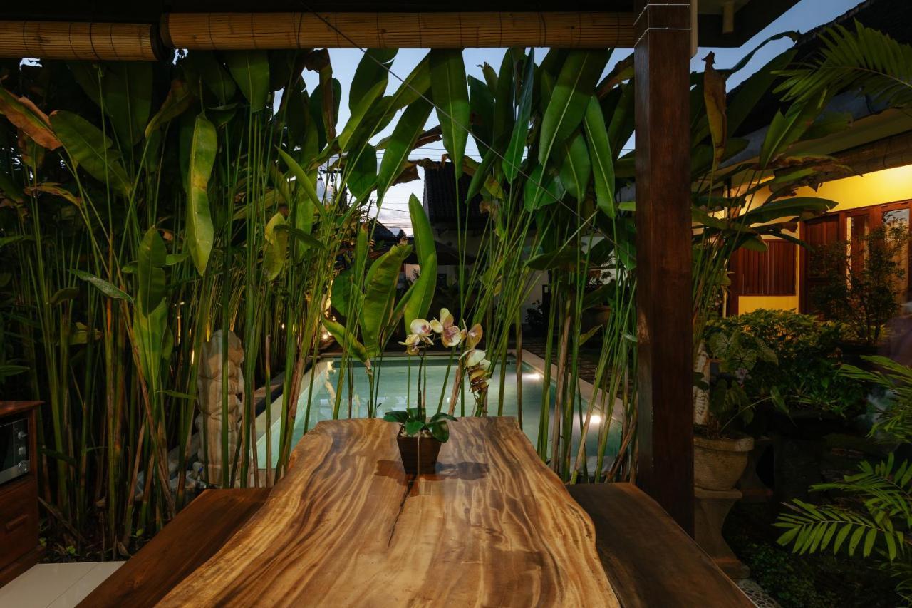 Bubu Canggu Guesthouse Exterior photo